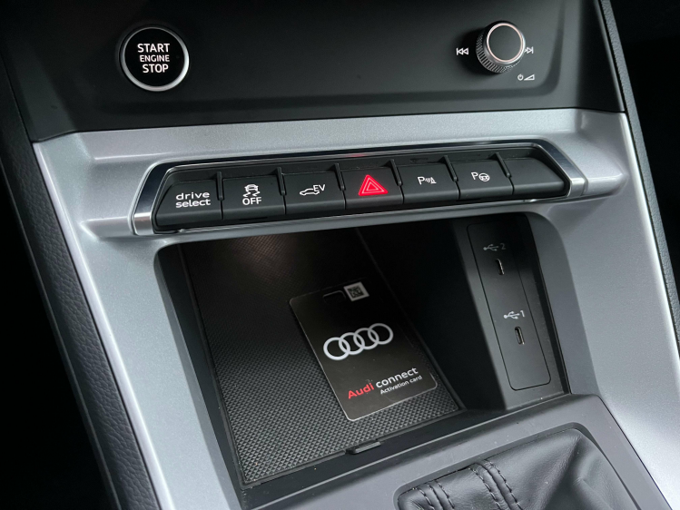 Audi Q3 45 TFSIe Sportback Hybride S-Line Full-LED/Leder.. Leconte Motors