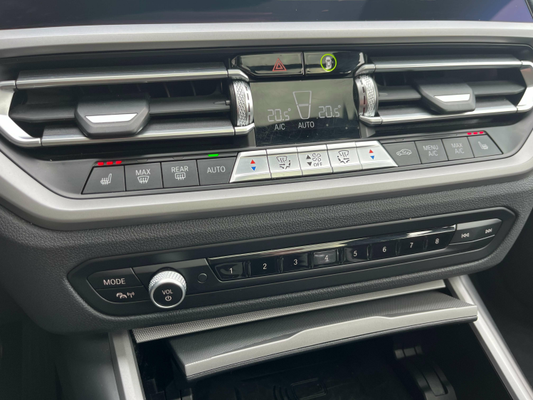 BMW 318 Touring dA Panodak/Leder/Camera/Memoryseats/Keyles Leconte Motors