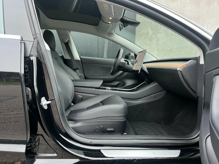 Tesla Model 3 75 kWh Dual Motor Long Range AWD...!! Leconte Motors