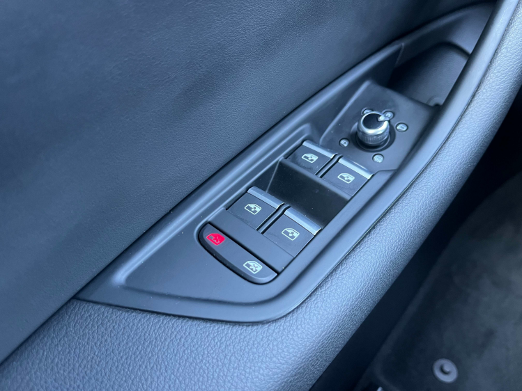 Audi A4 Avant 35 TFSI S-Tronic Virtual/LED/Leder/Carplay.. Leconte Motors