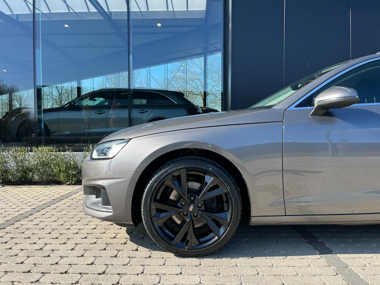 Audi A4 Avant 35 TFSI S-Tronic Virtual/LED/Leder/Carplay.. Leconte Motors