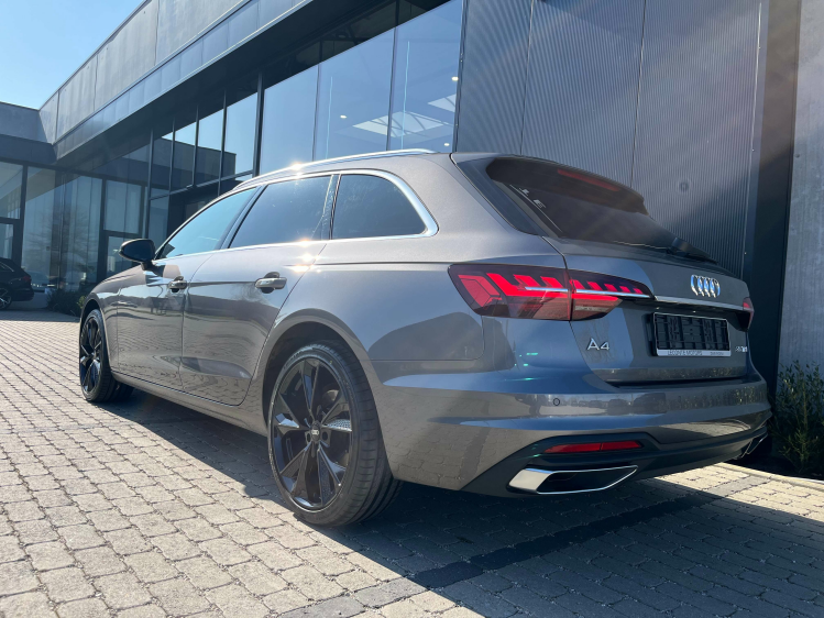 Audi A4 Avant 35 TFSI S-Tronic Virtual/LED/Leder/Carplay.. Leconte Motors