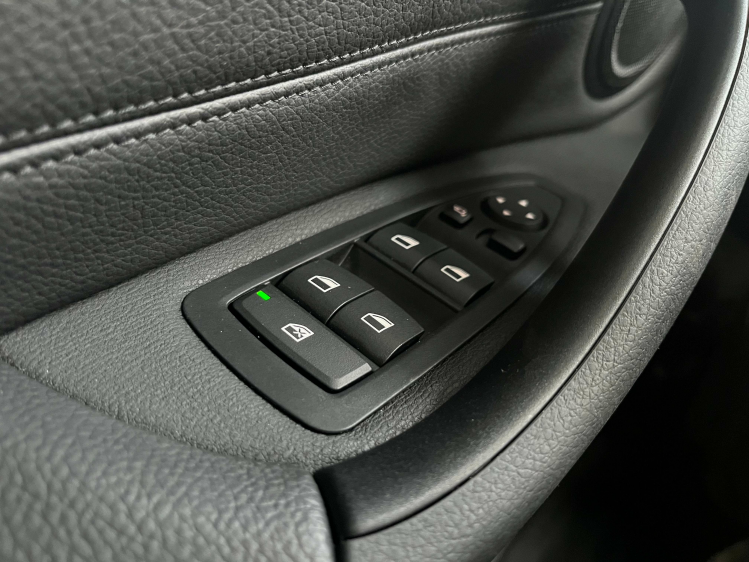 BMW X1 1.5iA sDrive18 Full-LED/Panodak/Leder/Carplay/CAM Leconte Motors