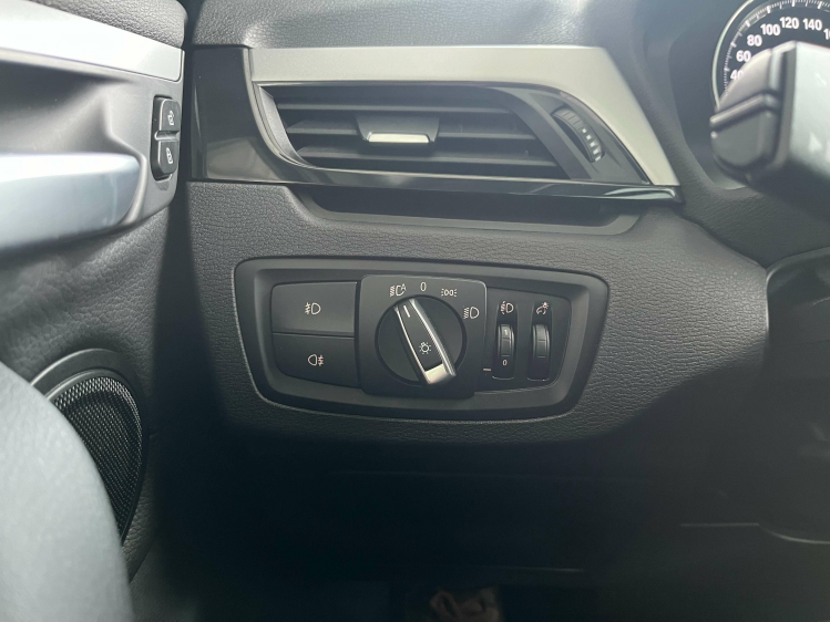 BMW X1 1.5iA sDrive18 Full-LED/Panodak/Leder/Carplay/CAM Leconte Motors