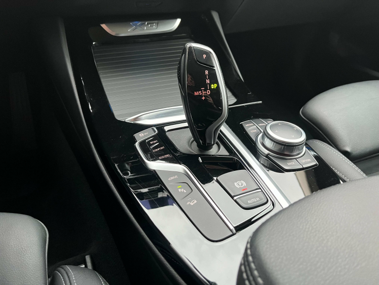 BMW X3 2.0iA xDrive30e X-Line Sportzetels/Camera/HUD/DAB+ Leconte Motors