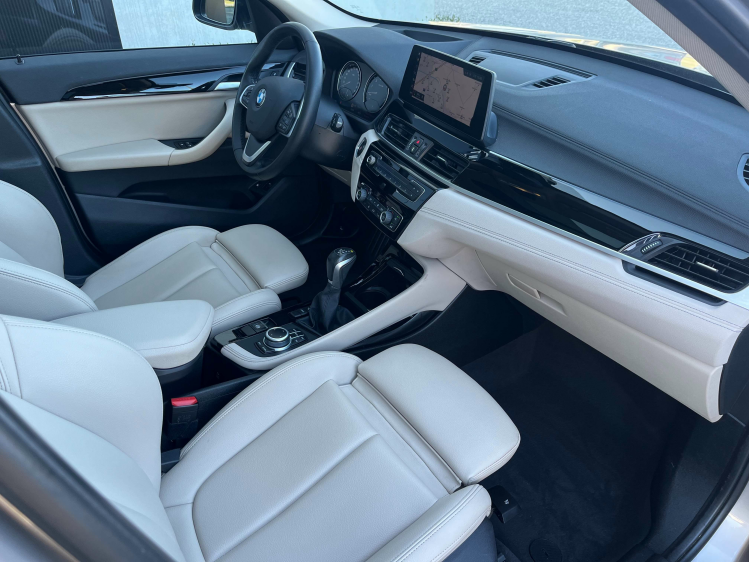 BMW X1 1.5iA xDrive25e Panodak/Sportzetels/Camera/HUD/... Leconte Motors