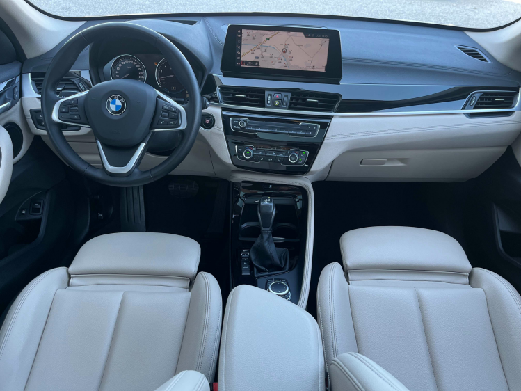 BMW X1 1.5iA xDrive25e Panodak/Sportzetels/Camera/HUD/... Leconte Motors