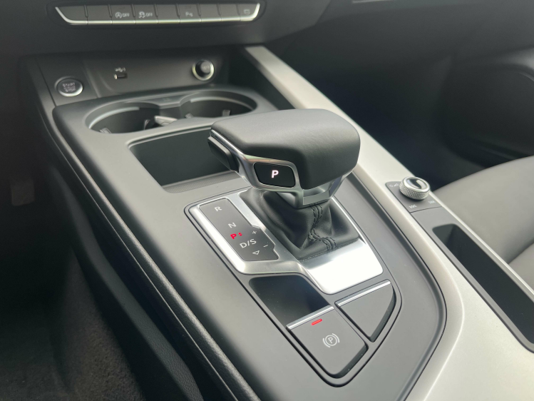 Audi A4 Avant 30 TDI Panodak/Leder/Carplay/Virtual/Camera Leconte Motors