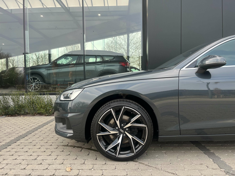 Audi A4 Avant 30 TDI Panodak/Leder/Carplay/Virtual/Camera Leconte Motors