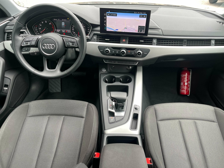 Audi A4 Avant 35 TFSI S tronic Navigatie/Cruise/PDC/BLTH.. Leconte Motors