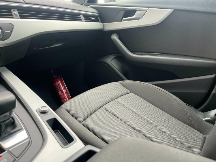 Audi A4 Avant 35 TFSI S tronic Navigatie/Cruise/PDC/BLTH.. Leconte Motors