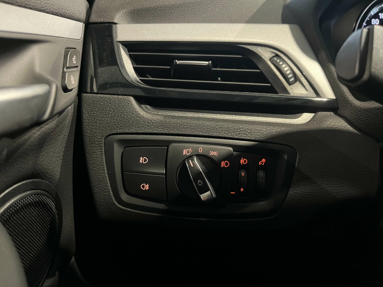 BMW X1 1.5iA xDrive25e Hybrid Panodak/Leder/Camera/HUD/.. Leconte Motors
