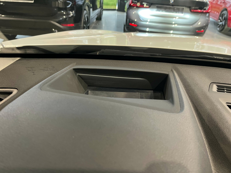 BMW X1 1.5iA xDrive25e Hybrid Panodak/Leder/Camera/HUD/.. Leconte Motors
