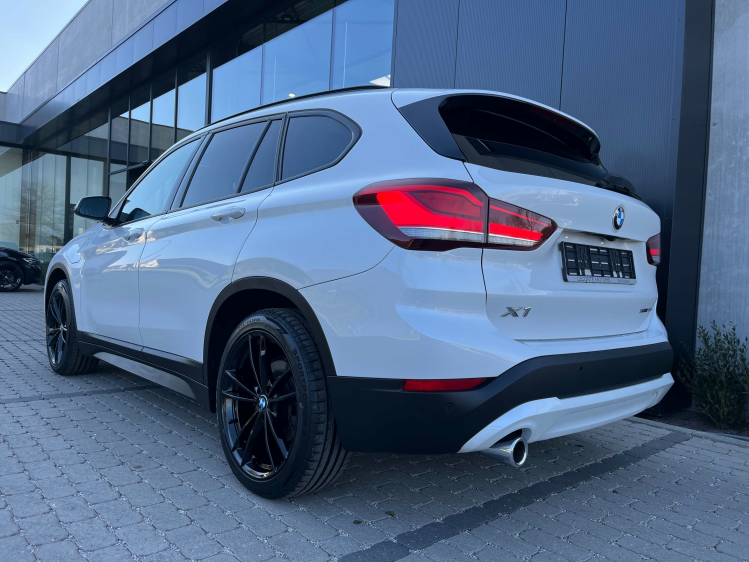BMW X1 1.5iA xDrive25e Hybrid Panodak/Leder/Camera/HUD/.. Leconte Motors