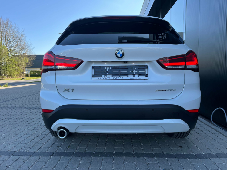 BMW X1 1.5iA xDrive25e Hybrid Panodak/Leder/Camera/HUD/.. Leconte Motors
