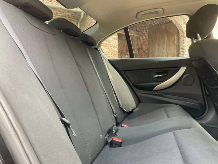 BMW 316 316d Berline Facelift 80.000km Full-LED/Gps/PDC/.. Leconte Motors