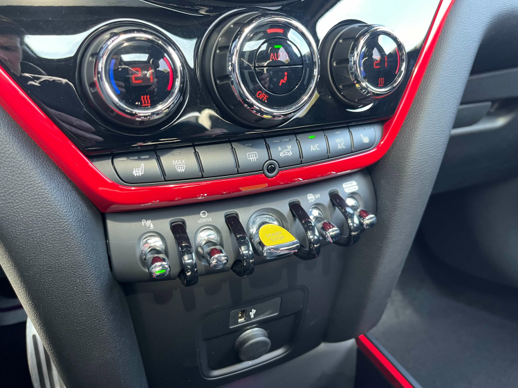MINI Cooper SE Countryman 1.5A ALL4 Hybrid JCW-PACK Panodak/Leder/Carplay... Leconte Motors
