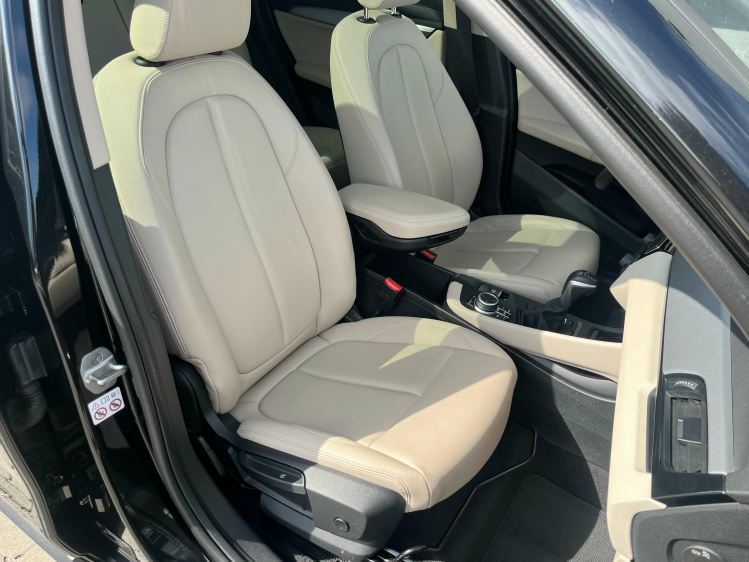 BMW X1 1.5iA xDrive25e Hybrid Panodak/Leder/Camera/HUD... Leconte Motors