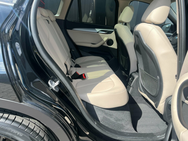 BMW X1 1.5iA xDrive25e Hybrid Panodak/Leder/Camera/HUD... Leconte Motors