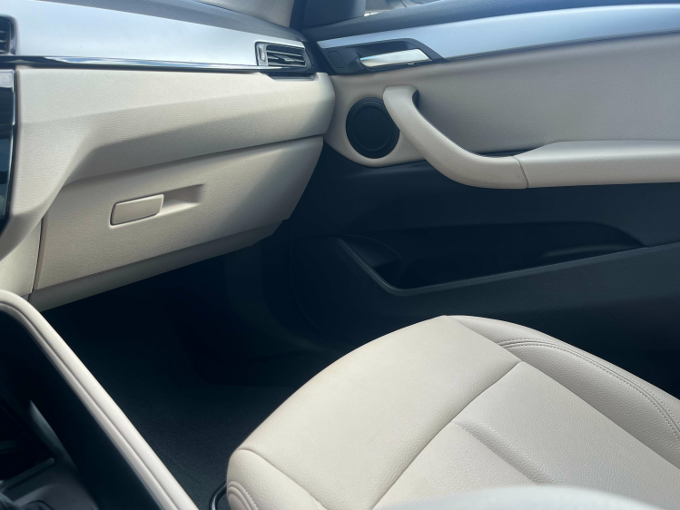 BMW X1 1.5iA xDrive25e Hybrid Panodak/Leder/Camera/HUD... Leconte Motors