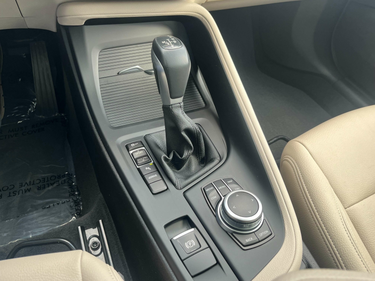 BMW X1 1.5iA xDrive25e Hybrid Panodak/Leder/Camera/HUD... Leconte Motors