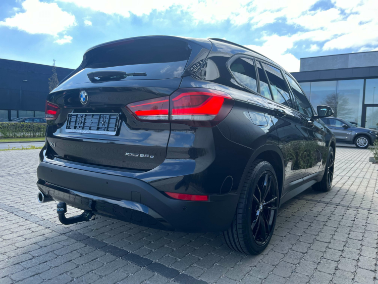 BMW X1 1.5iA xDrive25e Hybrid Panodak/Leder/Camera/HUD... Leconte Motors