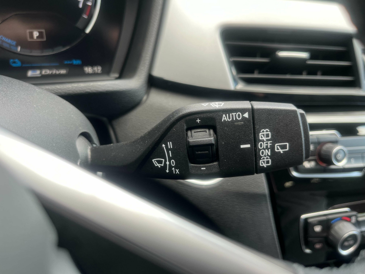 BMW X1 1.5iA xDrive25e Hybrid LED/Leder/Carplay/HUD/CAM.. Leconte Motors