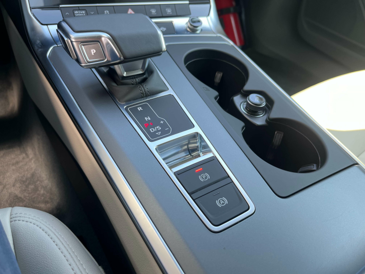 Audi A6 Avant 35 TDi S-Tronic Virtual/Leder/Carplay/Trekhk Leconte Motors