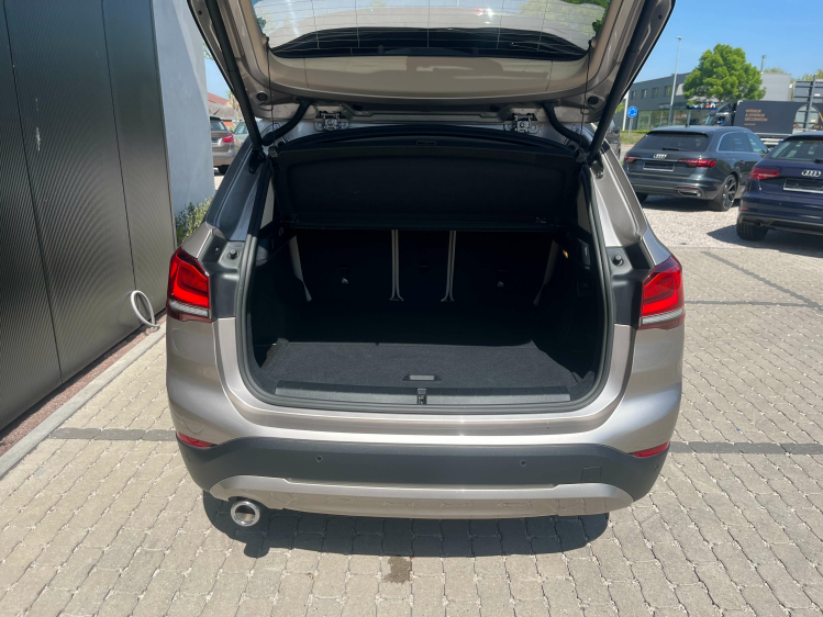 BMW X1 1.5iA xDrive25e Hybride Panodak/Leder/Camera/HUD.. Leconte Motors