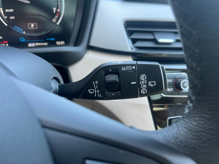 BMW X1 1.5iA xDrive25e Hybride Panodak/Leder/Camera/HUD.. Leconte Motors