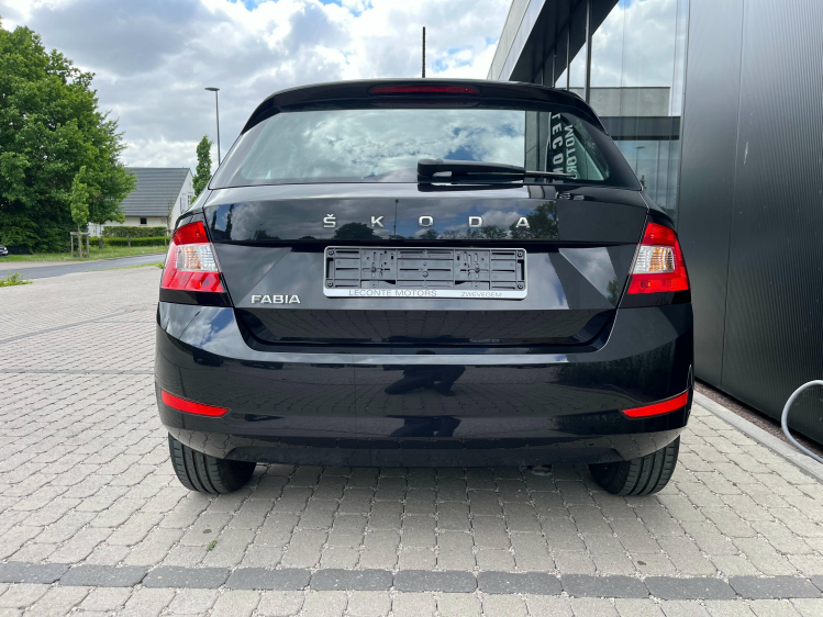 Skoda Fabia 1.0i Ambition Navigatie/Airco/Bluetooth/Limit-Cont Leconte Motors