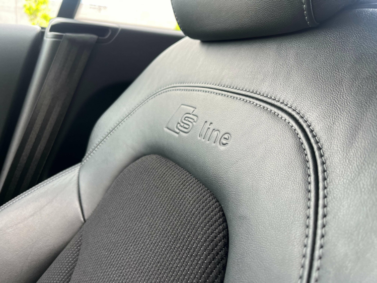 Audi TT Coupé 1.8 TFSI S line Navigatie/Cruise/PDC/19' Leconte Motors