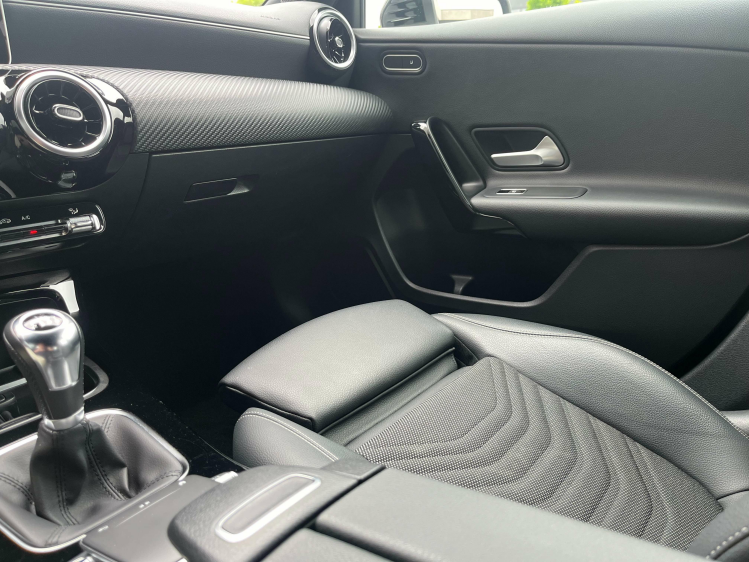 Mercedes-Benz A 180 Lederen-Sportzetels/Gps/Carplay/Camera/Zetelverwar Leconte Motors