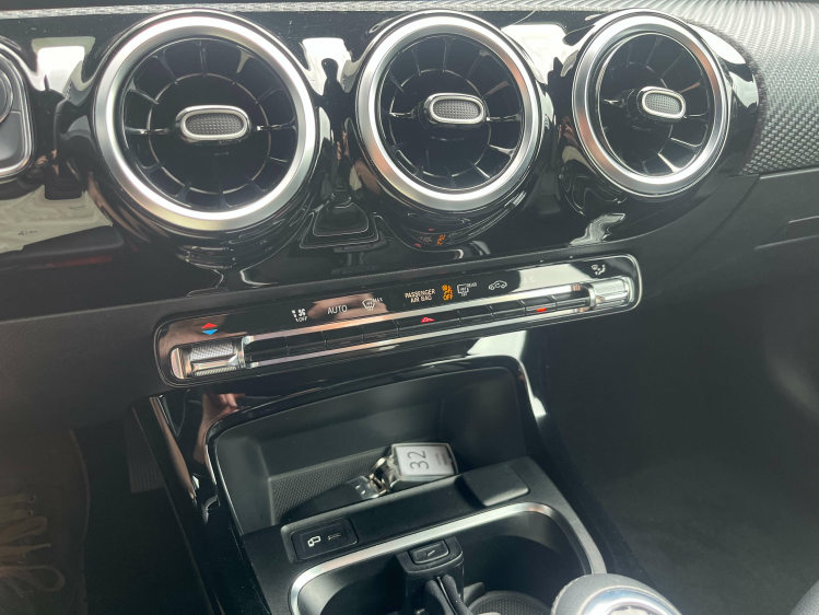 Mercedes-Benz A 180 Lederen-Sportzetels/Gps/Carplay/Camera/Zetelverwar Leconte Motors