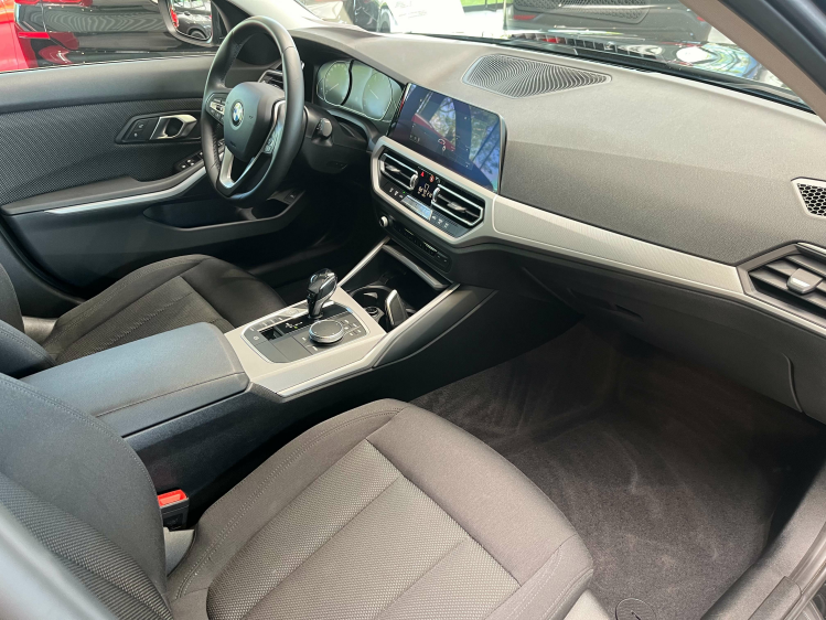 BMW 318 Touring dA MHEV LED/Navigatie/Carplay/Cruise/PDC Leconte Motors