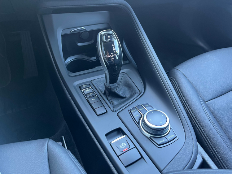 BMW X1 2.0 dA sDrive18 Leder/Navigatie-Pro/Carplay/PDC... Leconte Motors