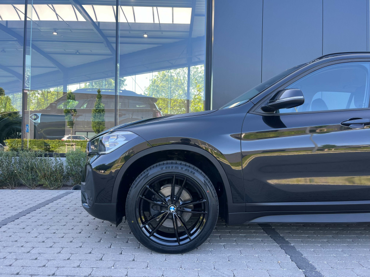 BMW X1 2.0 dA sDrive18 Leder/Navigatie-Pro/Carplay/PDC... Leconte Motors