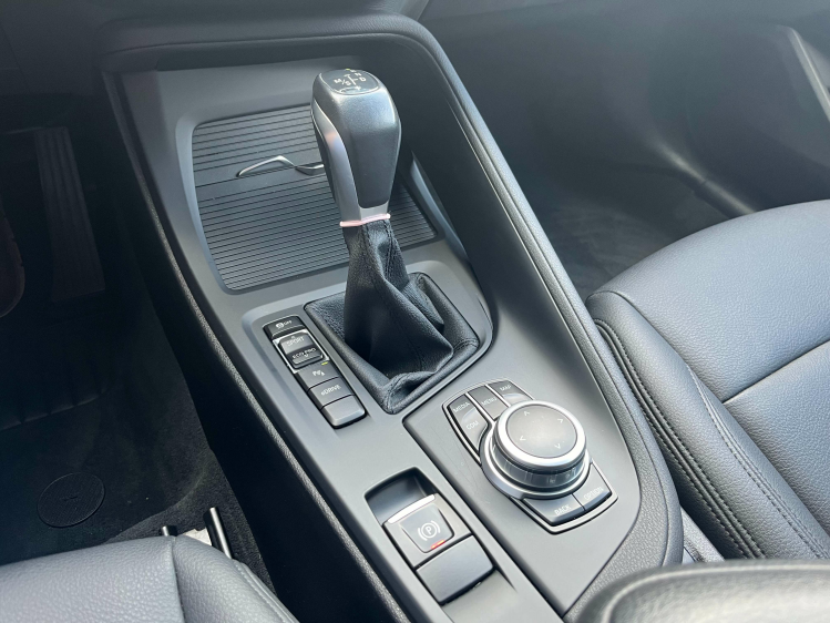 BMW X1 1.5iA xDrive25e Hybrid Leder/Camera/HUD/Memoryseat Leconte Motors