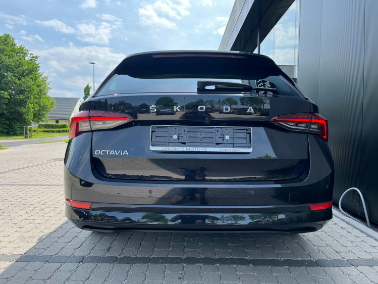 Skoda Octavia SW 1.0 TSI Clever Gps/Cruise/Camera/Zetelverwarmng Leconte Motors