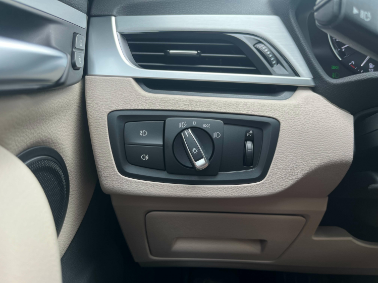 BMW X1 1.5iA xDrive25e Hybride Memoryseats/Leder/Camera Leconte Motors