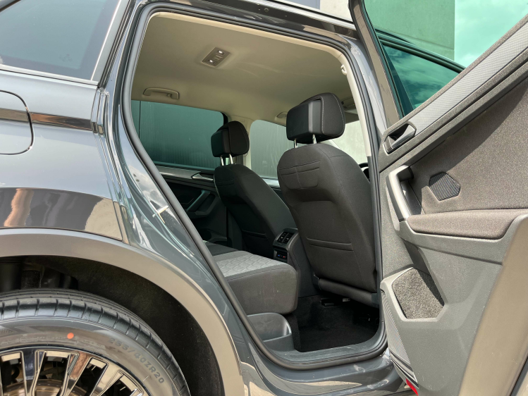 Volkswagen Tiguan 1.4 eHybrid PHEV Life LED/Carplay/ACC/PDC/BLTH... Leconte Motors