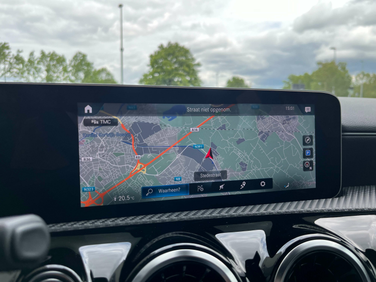 Mercedes-Benz A 180 Business iA DCT Sportzetels/Widescreen/Camera/GPS Leconte Motors