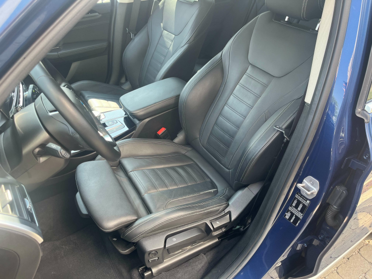 BMW X3 2.0 dA sDrive18 X-Line LED/Sportzetels/Camera/...! Leconte Motors