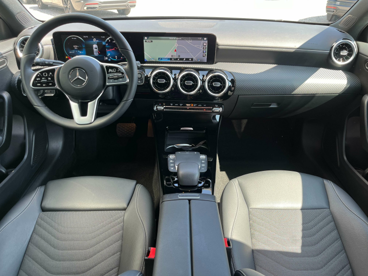 Mercedes-Benz A 180 iA DCT Full-LED/Leder/Widescreen/Carplay/Camera... Leconte Motors