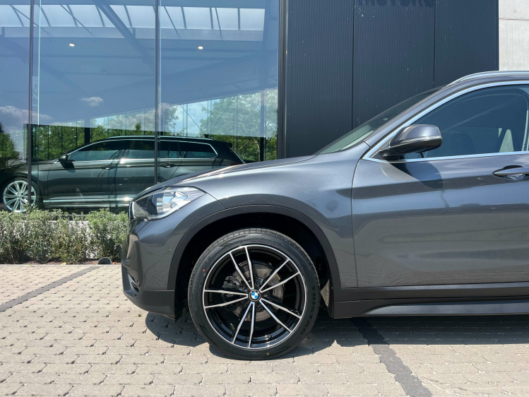 BMW X1 1.5iA sDrive18 Leder/HUD/Camera/Gps-Pro/Cruise/... Leconte Motors
