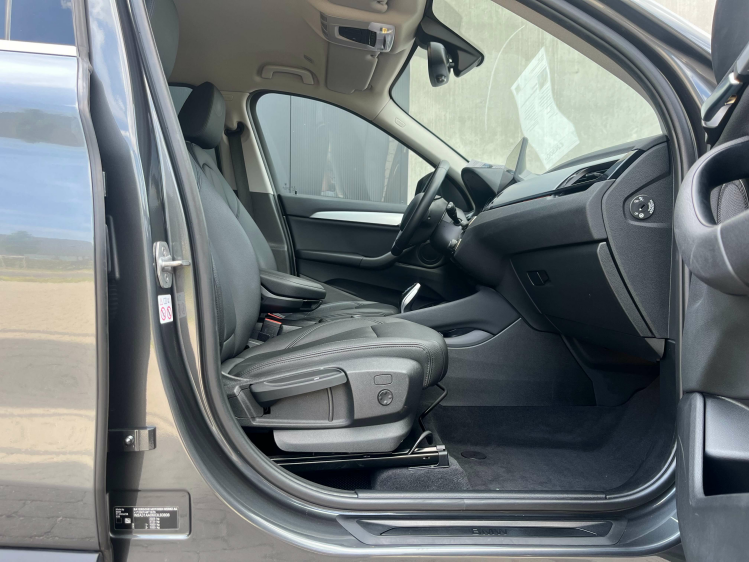 BMW X1 1.5iA sDrive18 Leder/HUD/Camera/Gps-Pro/Cruise/... Leconte Motors