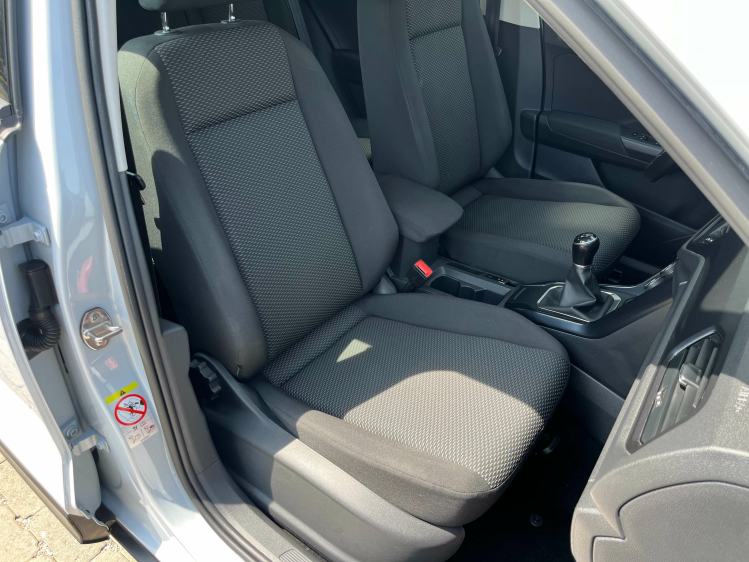 Volkswagen T-Roc 1.0 TSI Navigatie/Carplay/PDC/Zetelverwarming/...! Leconte Motors