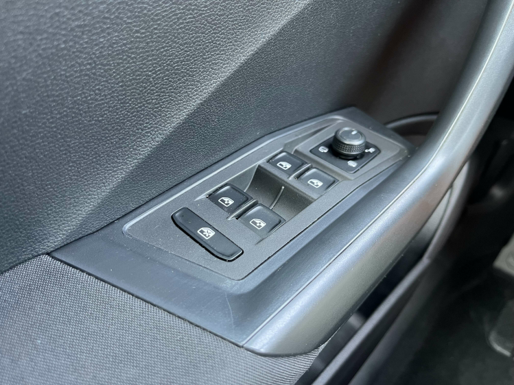 Volkswagen T-Roc 1.0 TSI Navigatie/Carplay/PDC/Zetelverwarming/...! Leconte Motors