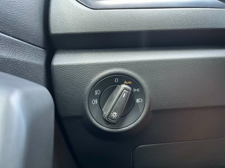 Volkswagen T-Roc 1.0 TSI Navigatie/Carplay/PDC/Zetelverwarming/...! Leconte Motors