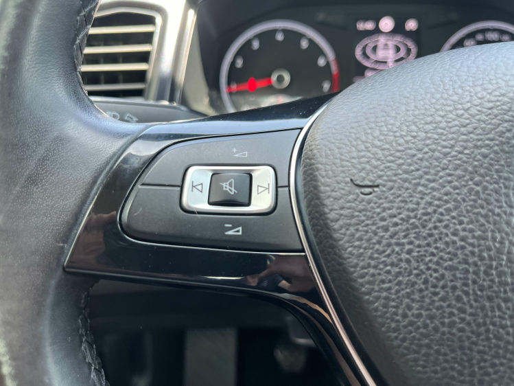 Volkswagen T-Roc 1.0 TSI Navigatie/Carplay/PDC/Zetelverwarming/...! Leconte Motors